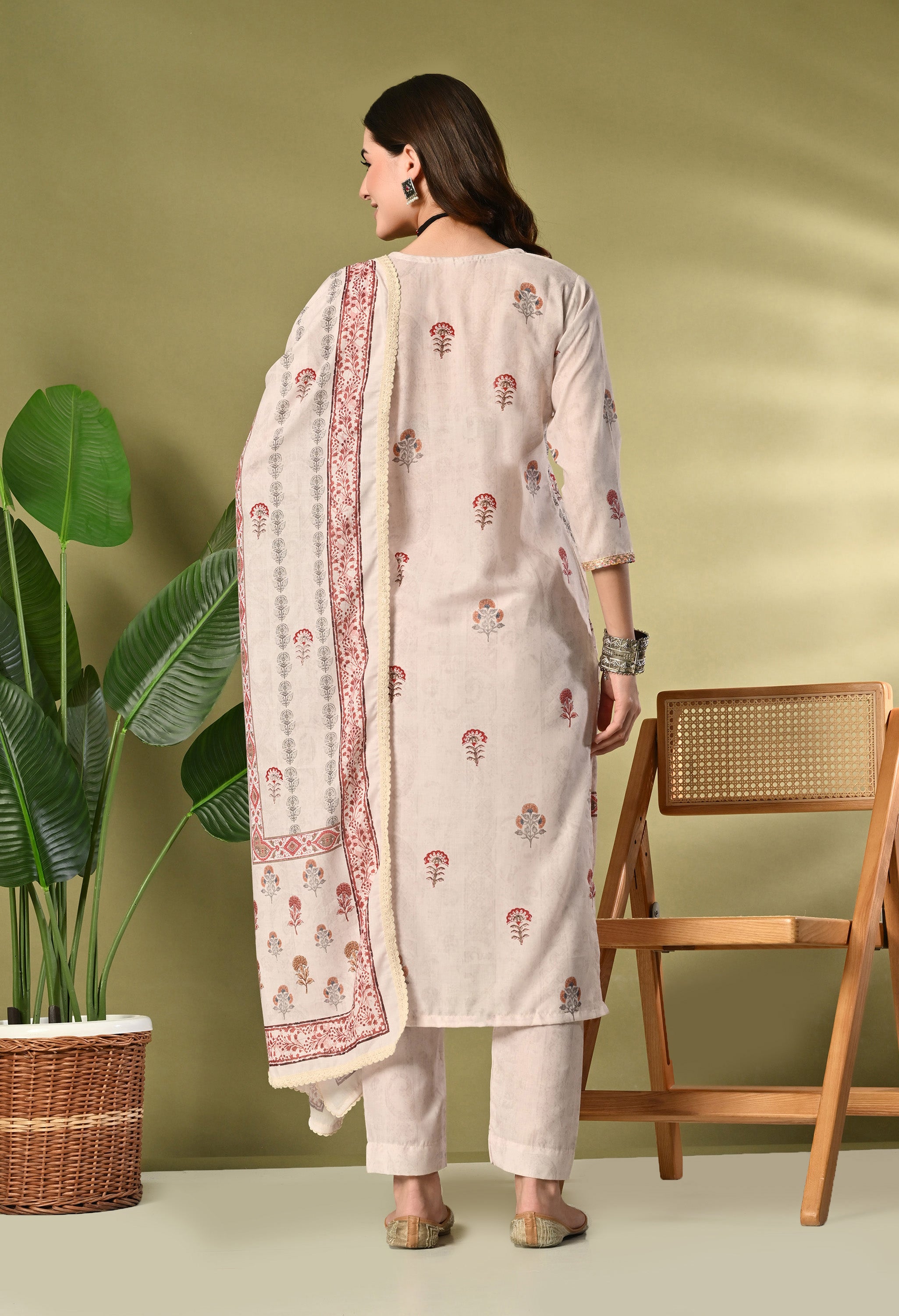 SADIYA - A Suit Set