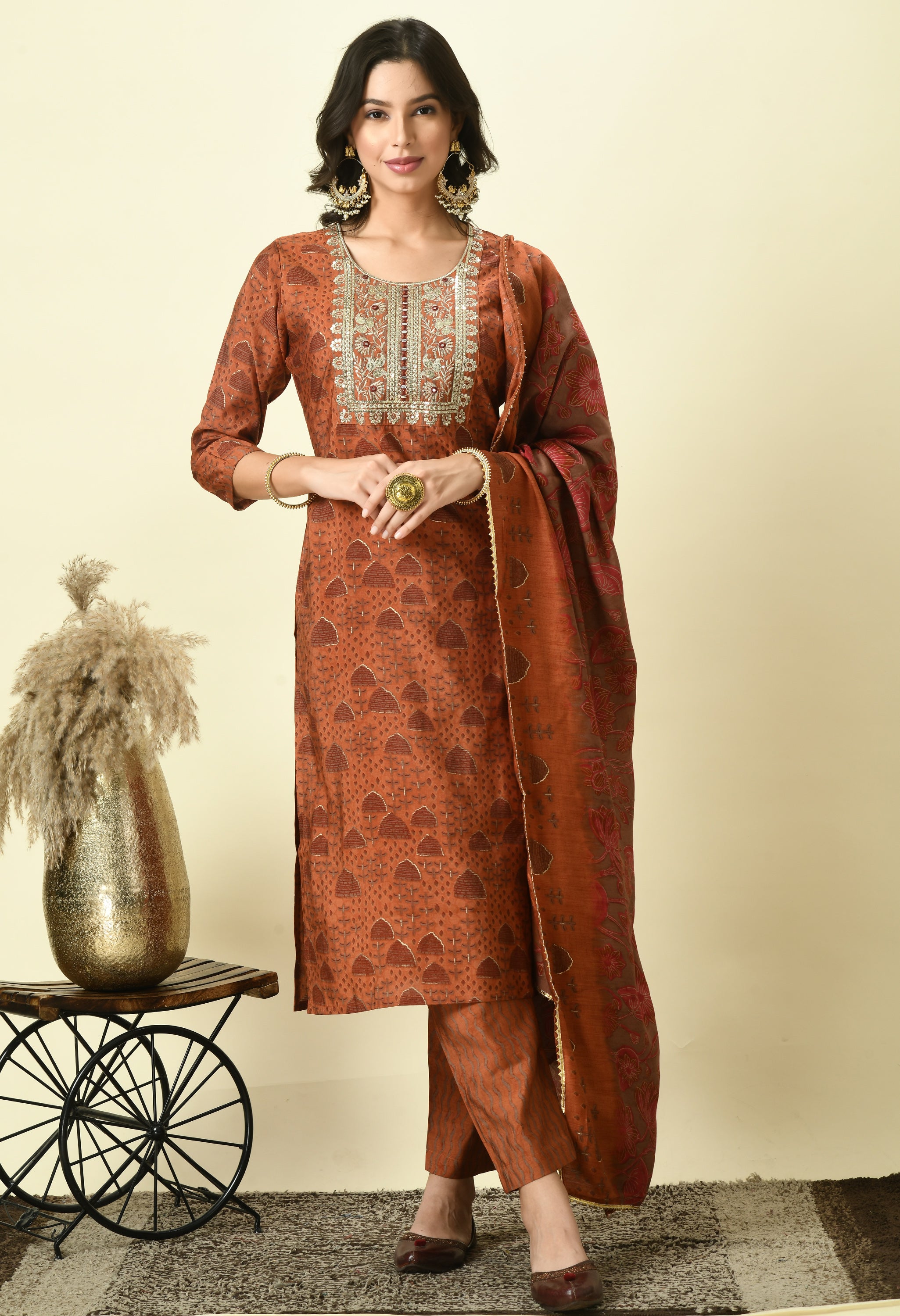 SANIA - A Suit Set