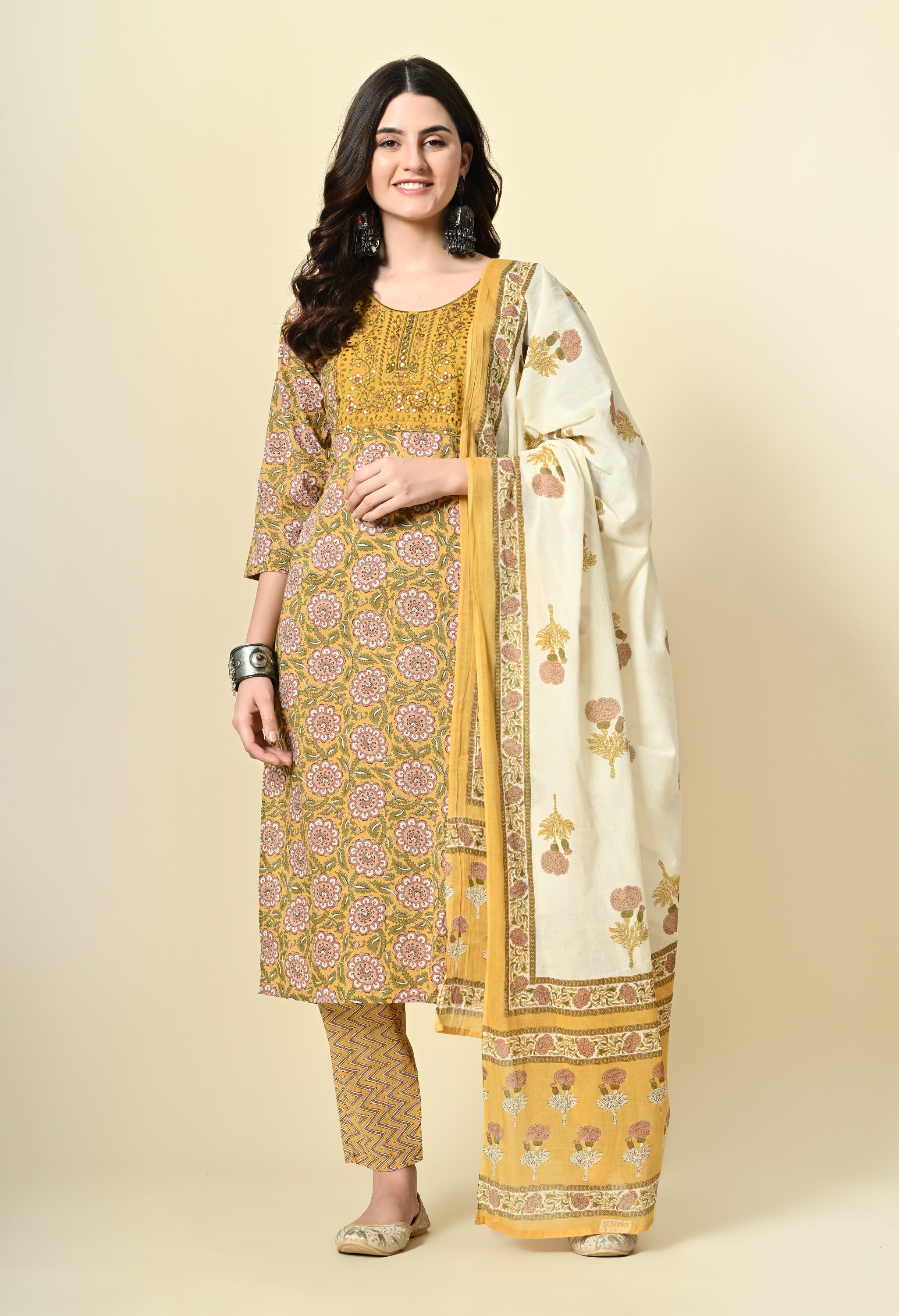 ANJUM - A Suit Set