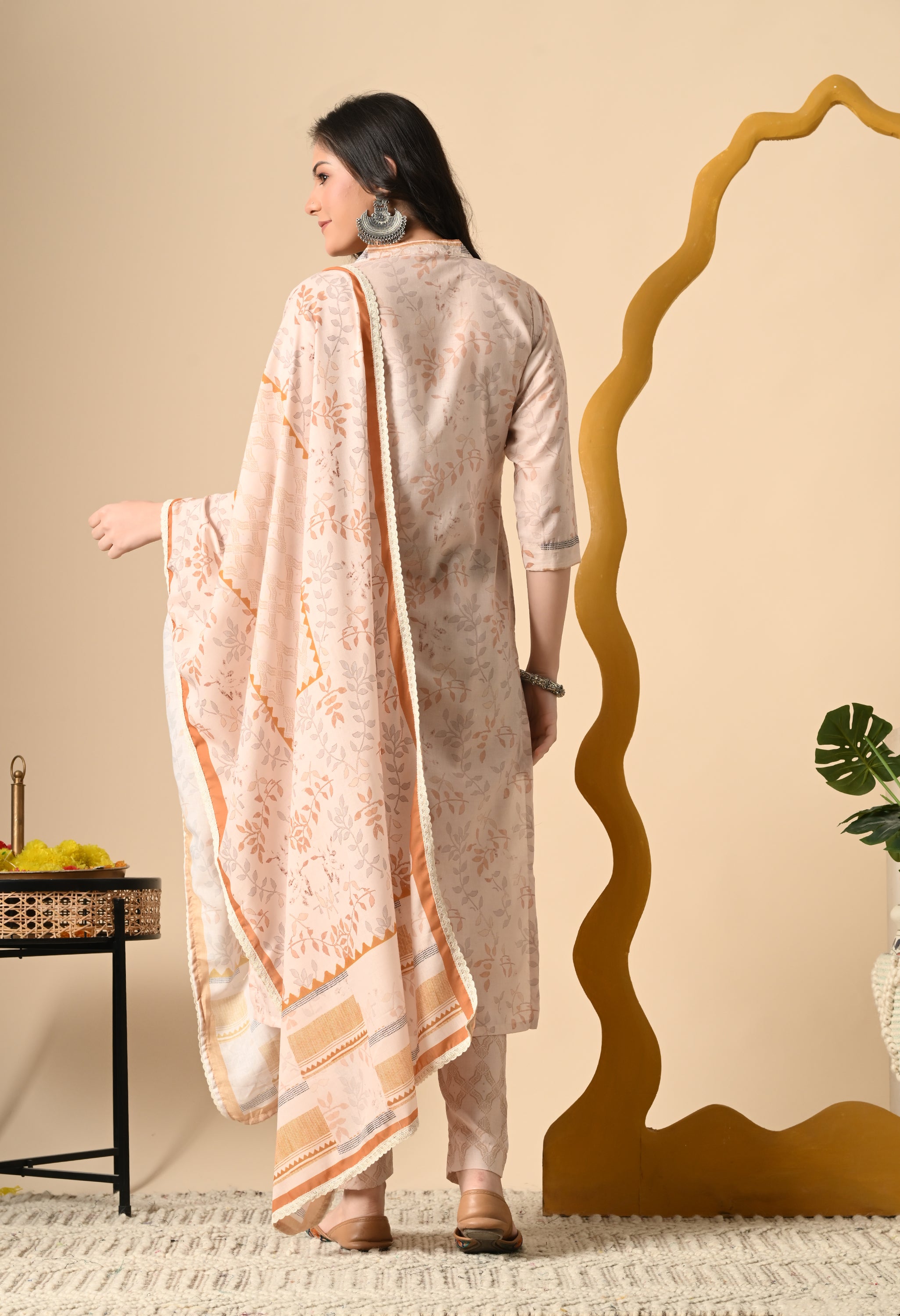 HIRA - A Suit Set
