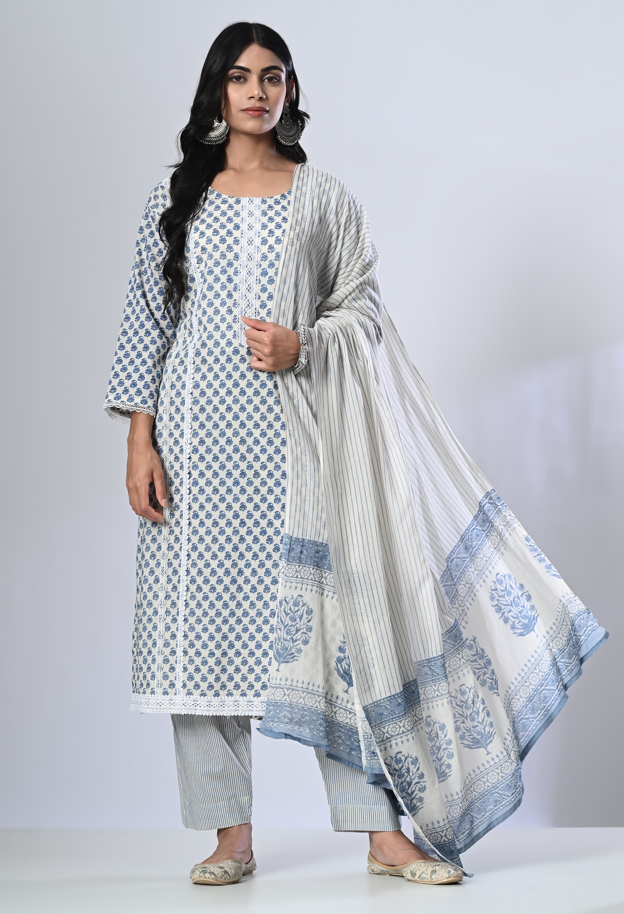 SABIYA - A Suit Set